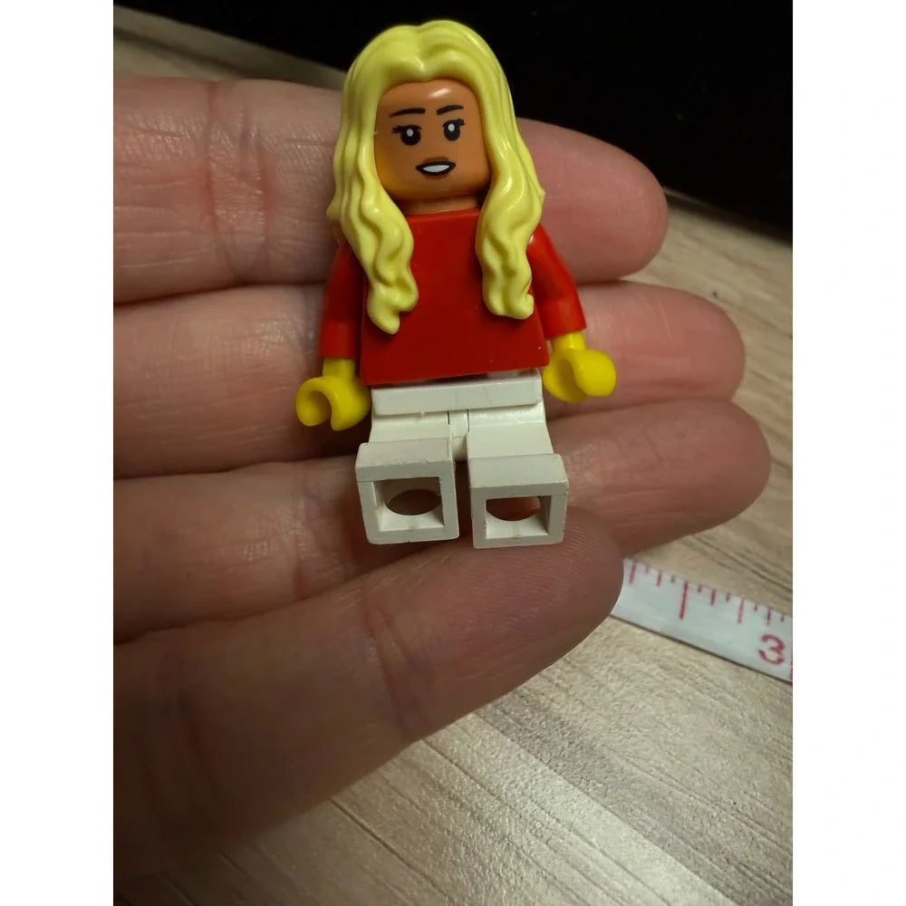 Female Minifigure Blonde Long Wavy Hair Red Shirt White Pants 1.5 Inch Toy